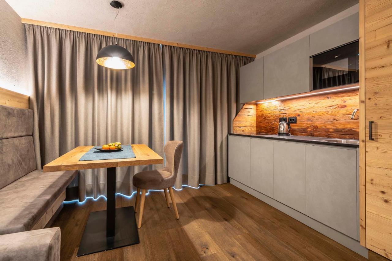 Garni Mia Co Bed & Breakfast อันแตร์มอรยา ภายนอก รูปภาพ